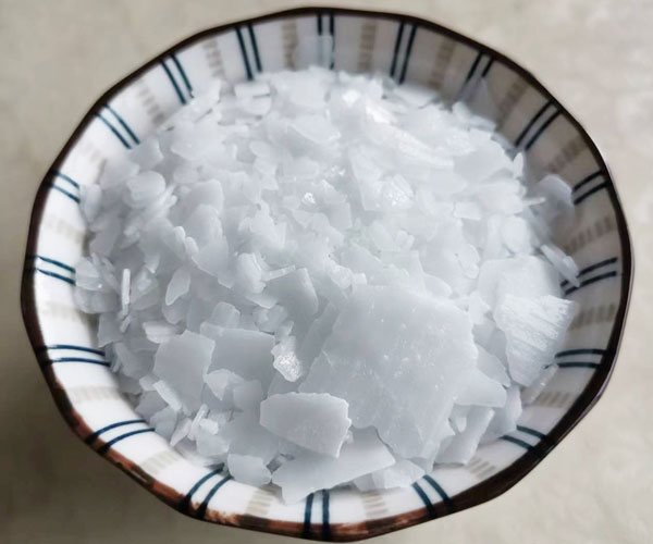 贵阳了解氢氧化钠：多重应用与安全使用建议